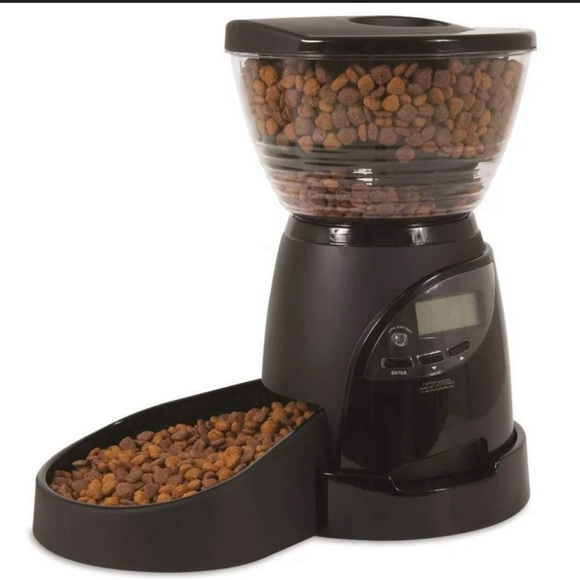 Programmable Pet Feeder with Black Accents - Picture 2 of 2